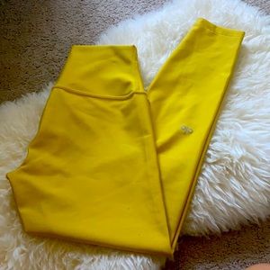 Alo Airlift leggins 💛💛💛